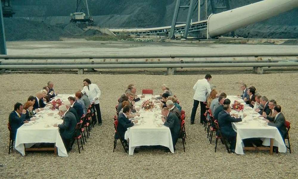 ル・ジュエ おもちゃにされた新聞記者の画像