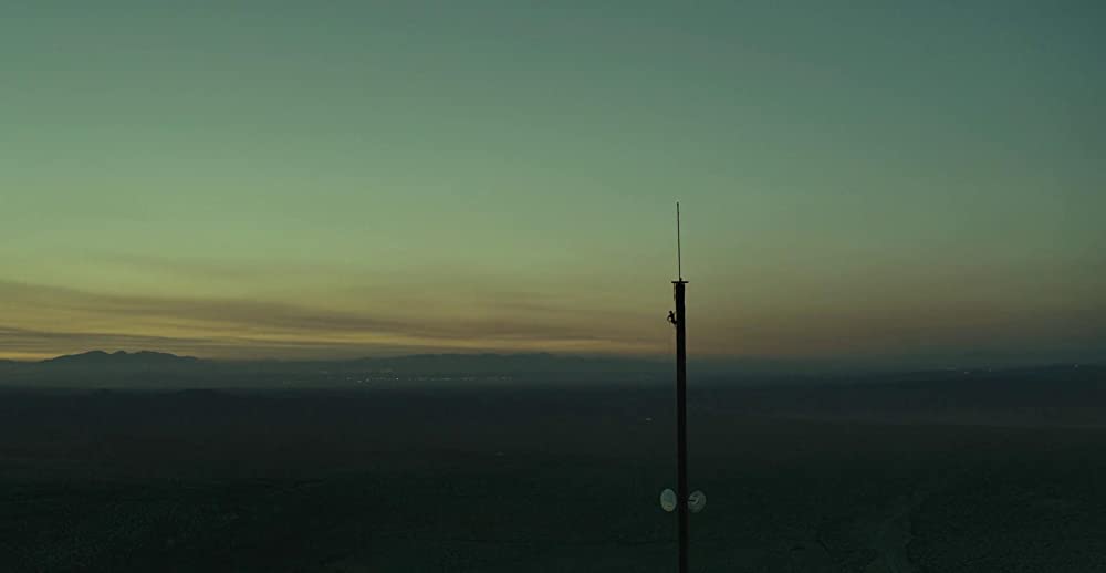 「FALL／フォール」の画像