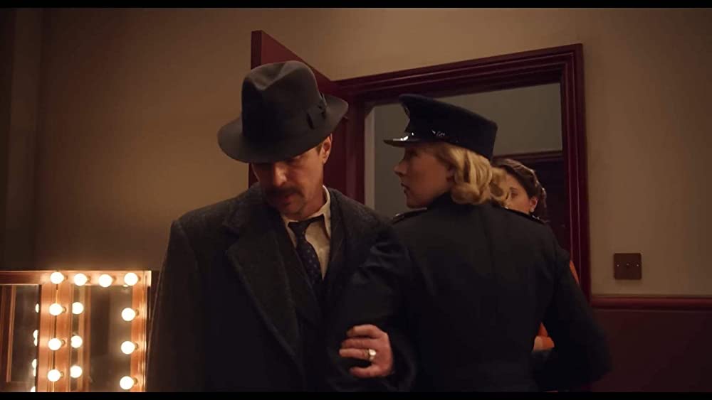 「ウエスト・エンド殺人事件」サム・ロックウェル & シアーシャ・ローナンの画像