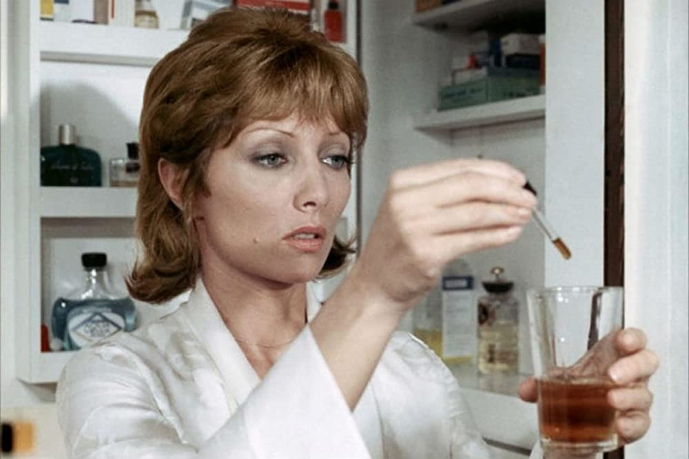 一寸先は闇の画像