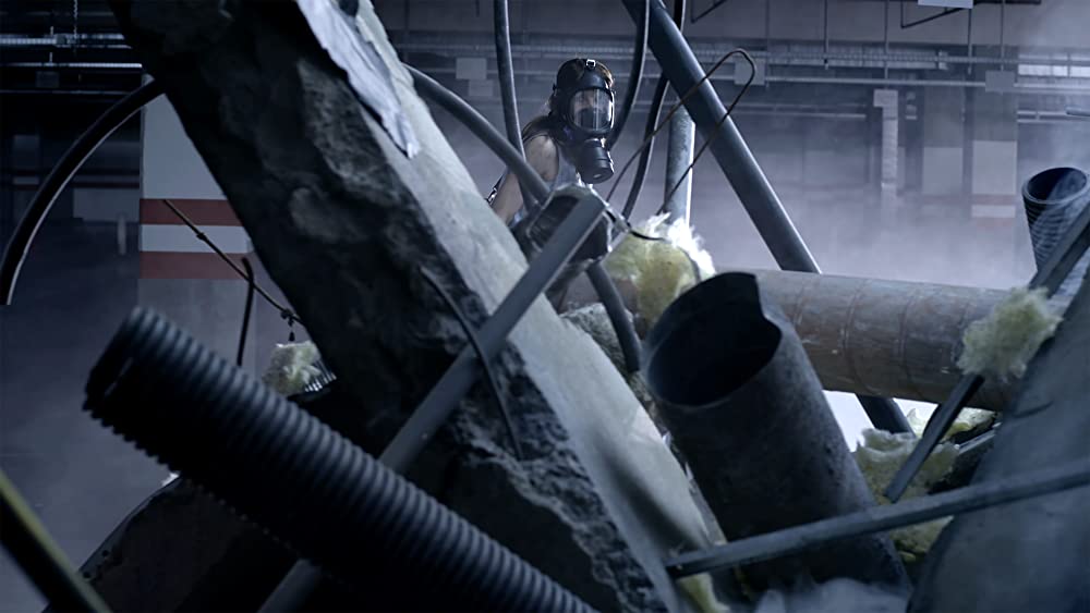 「タワーリング・ダウン」クレア・フォーラニの画像