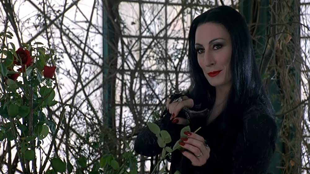 「アダムス・ファミリー」アンジェリカ・ヒューストンの画像