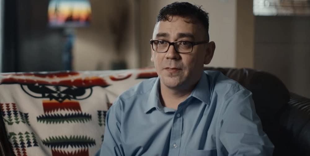 ヒッチハイカーKAI：手斧のヒーロー、その光と影の画像