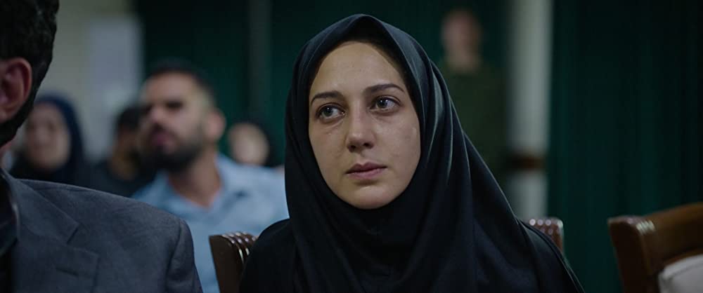 聖地には蜘蛛が巣を張るの画像