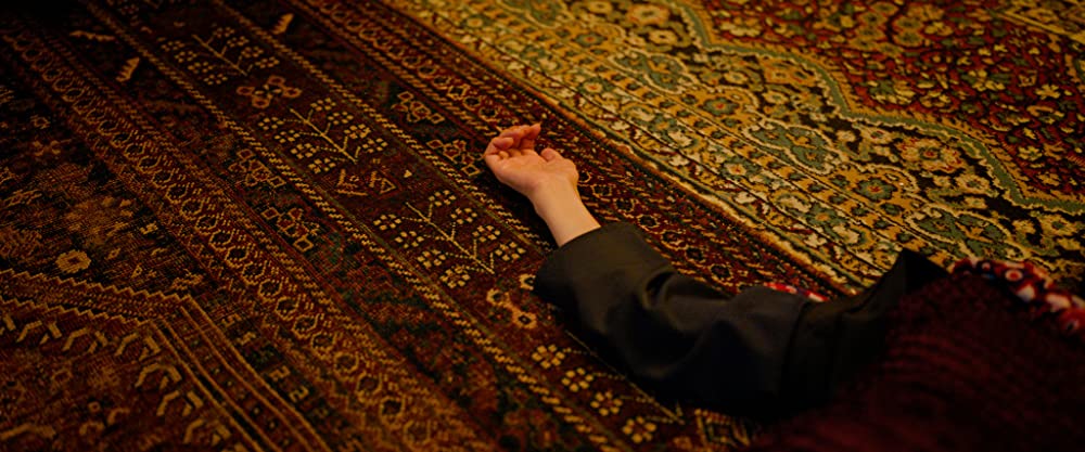 聖地には蜘蛛が巣を張るの画像