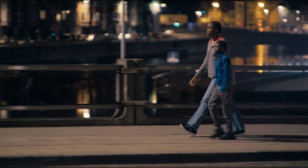 トリとロキタの画像