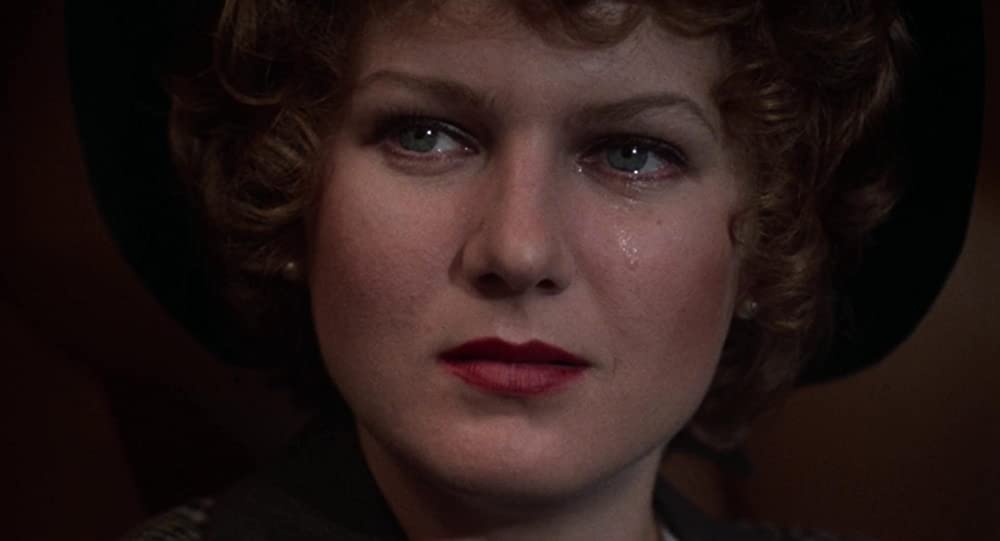 「愛と憎しみの伝説」ダイアナ・スカーウィッドの画像