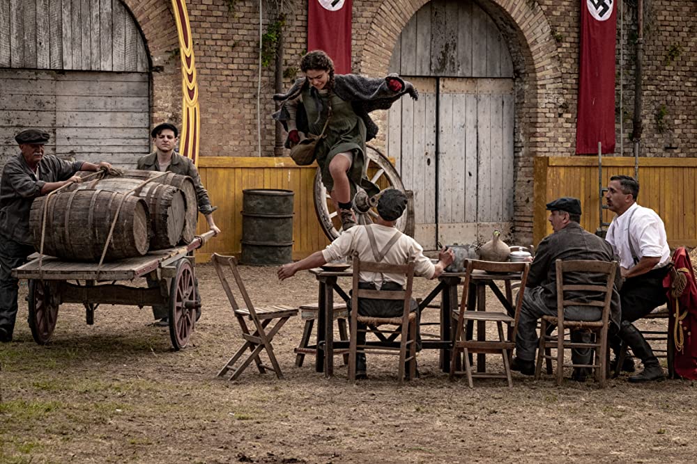 フリークスアウトの画像