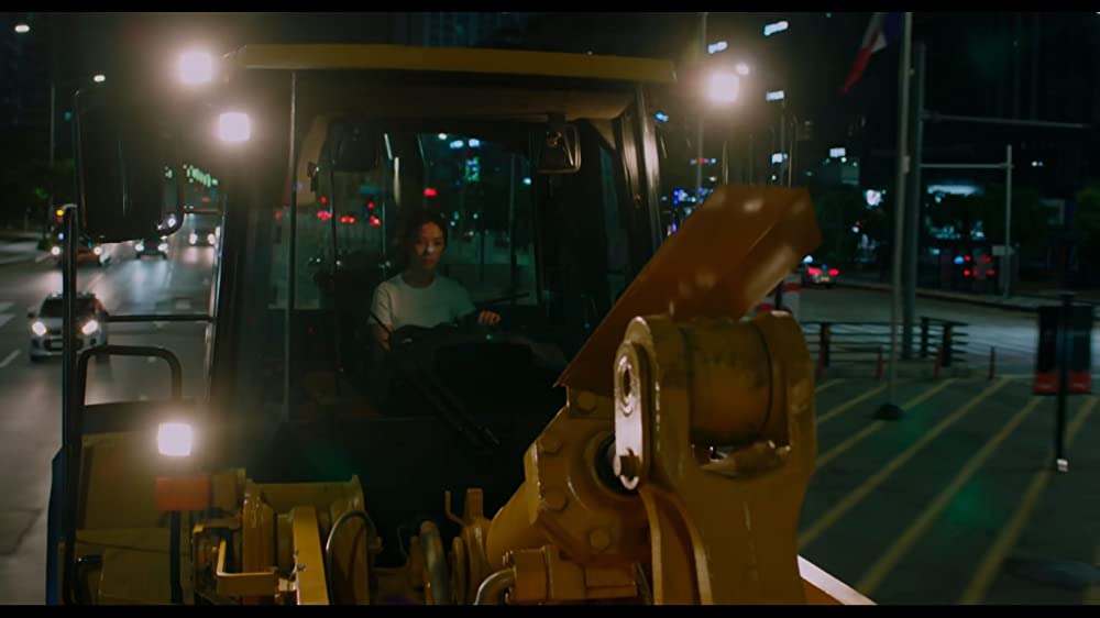 ブルドーザー少女の画像