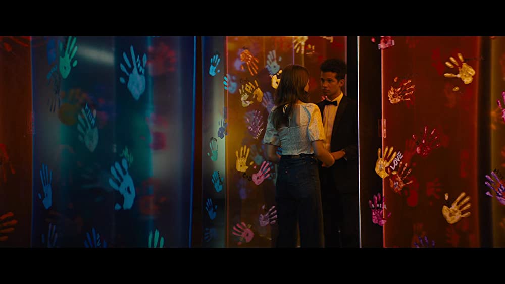 出会いと別れと、その間のすべての画像