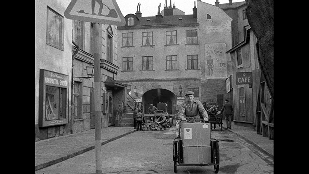 不良少女モニカの画像