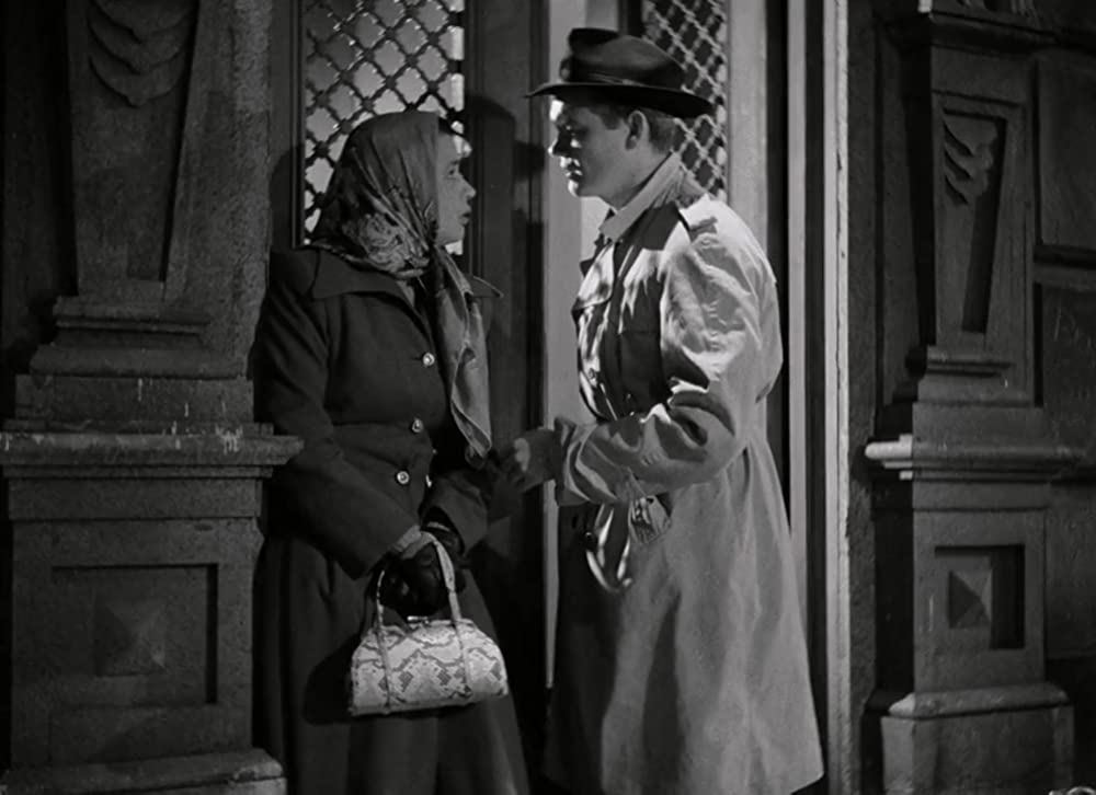 不良少女モニカの画像