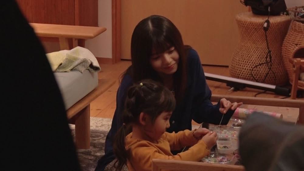 サイド バイ サイド 隣にいる人の画像