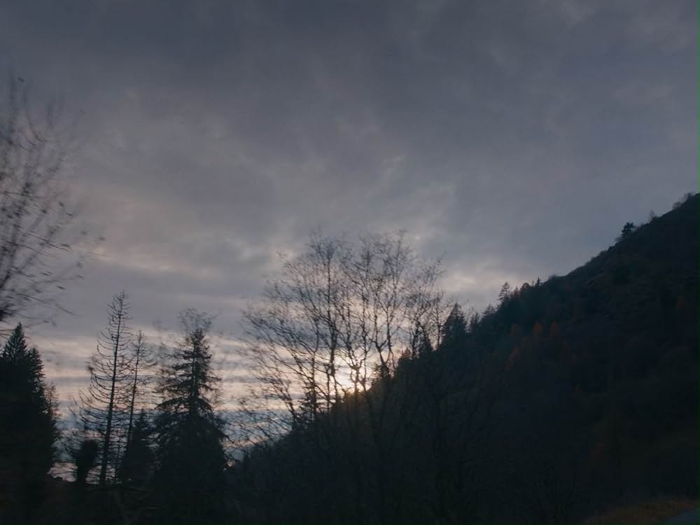 帰れない山の画像