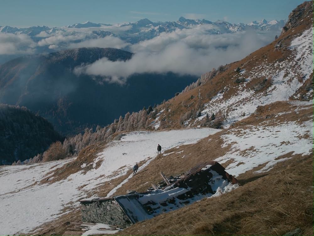 帰れない山の画像