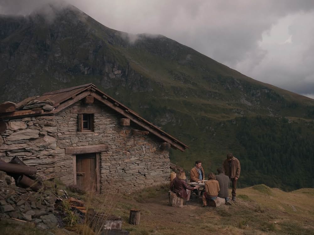 帰れない山の画像