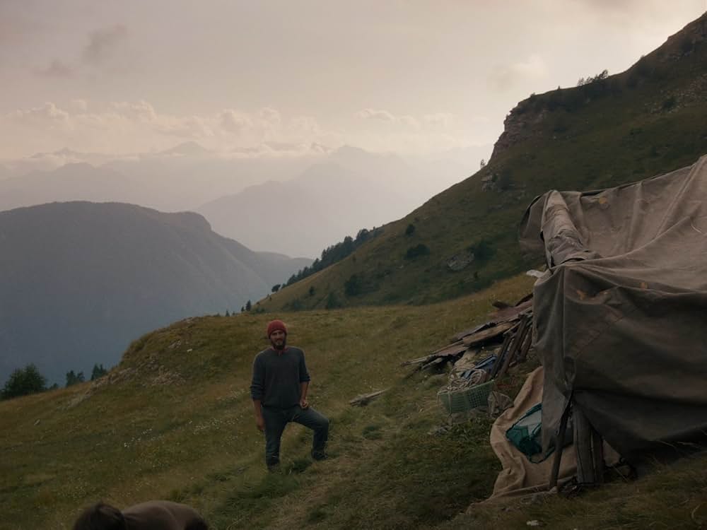 帰れない山の画像