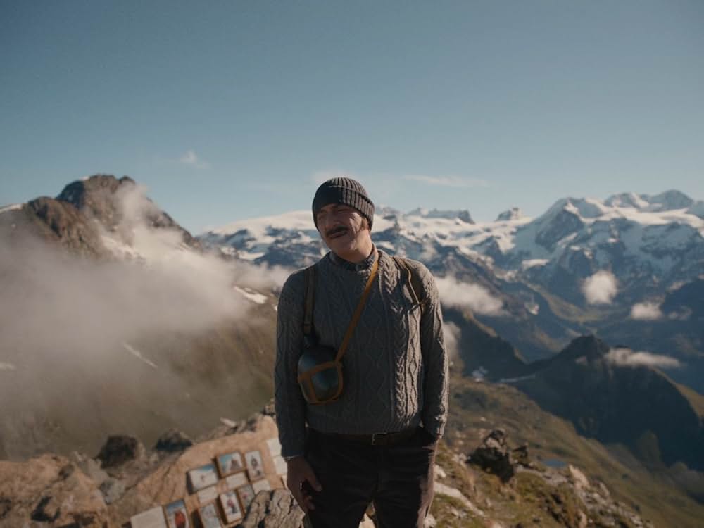 帰れない山の画像