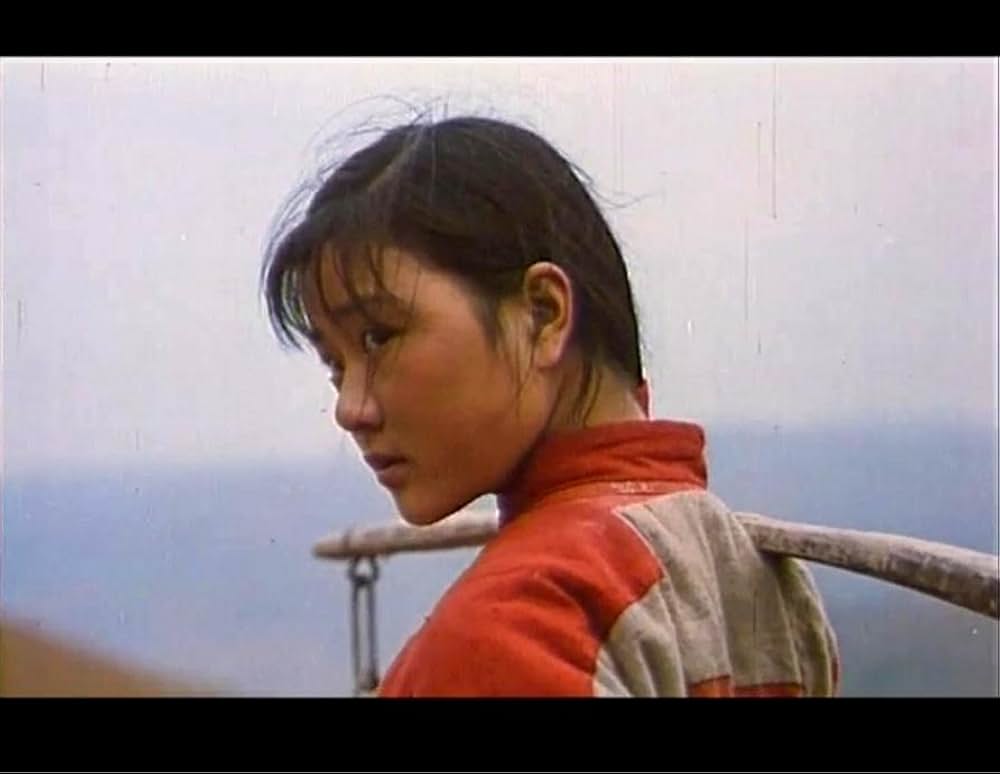 黄色い大地の画像