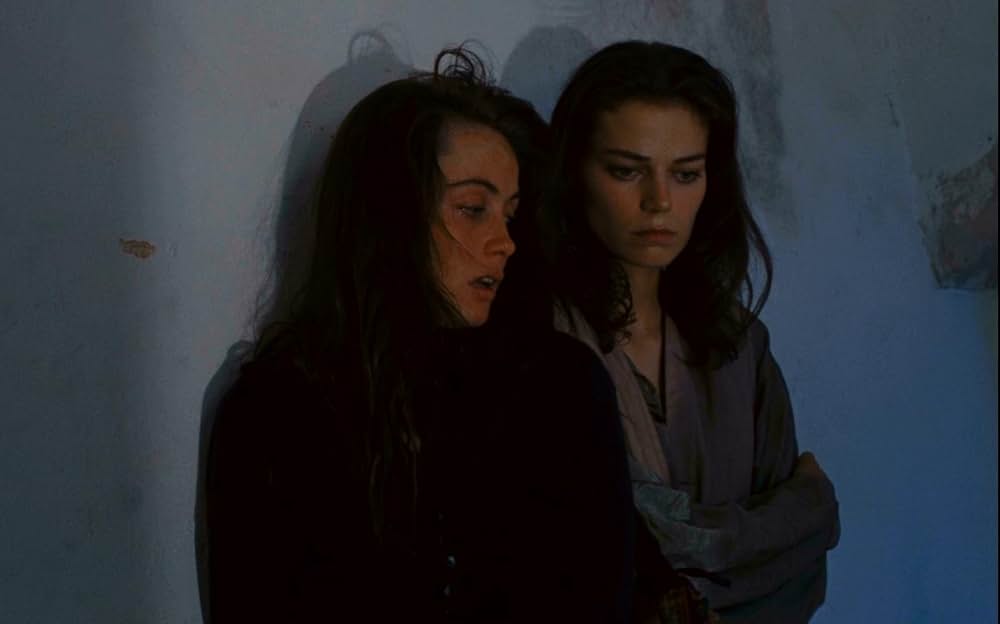 美しき諍い女（いさかいめ）の画像