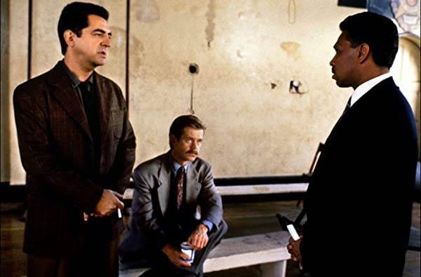 「殺人課」ウィリアム・H・メイシー & ジョー・マンテーニャの画像