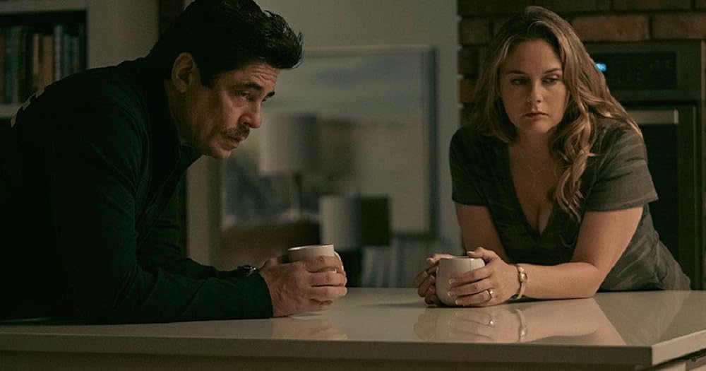 「レプタイル －蜥蜴－」アリシア・シルバーストーン & ベニチオ・デル・トロの画像