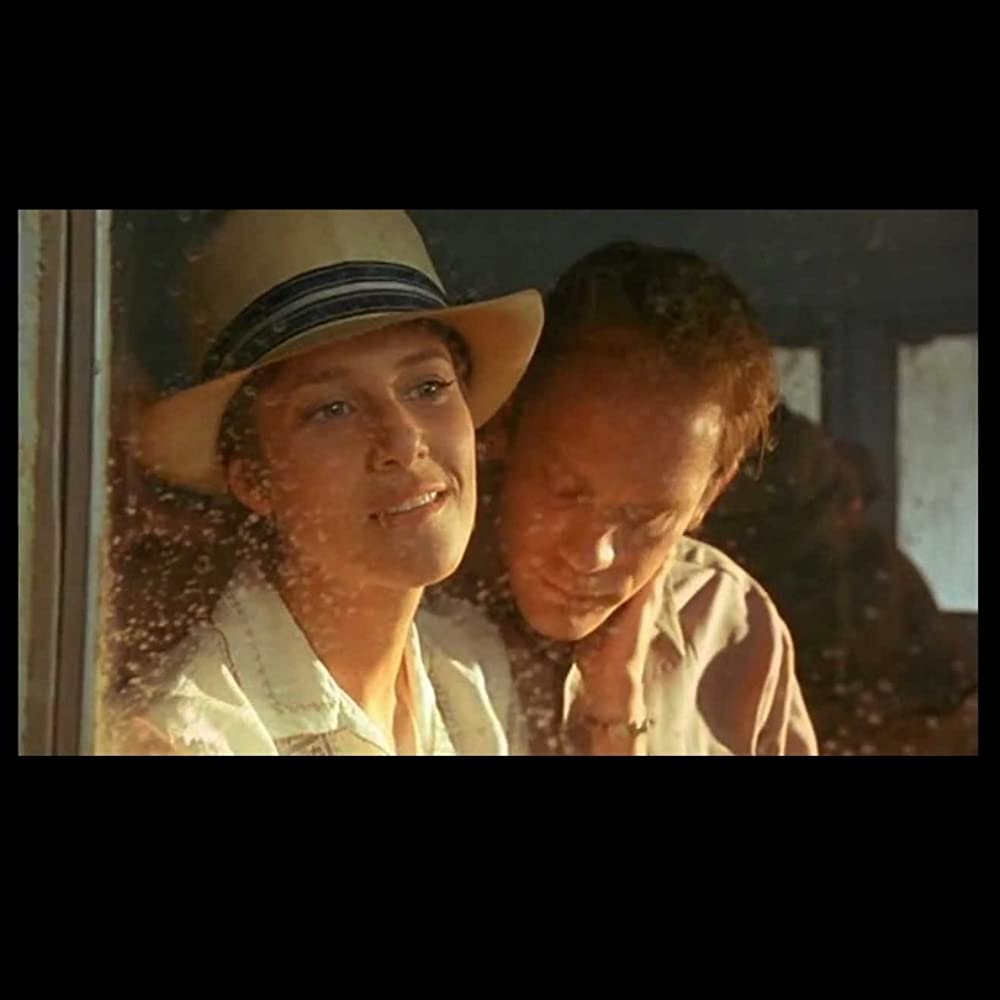 「シェルタリング・スカイ」ジョン・マルコビッチ & デブラ・ウィンガーの画像