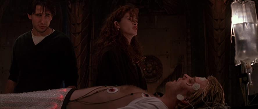 「フラットライナーズ」ジュリア・ロバーツ & ウィリアム・ボールドウィン & キーファー・サザーランドの画像