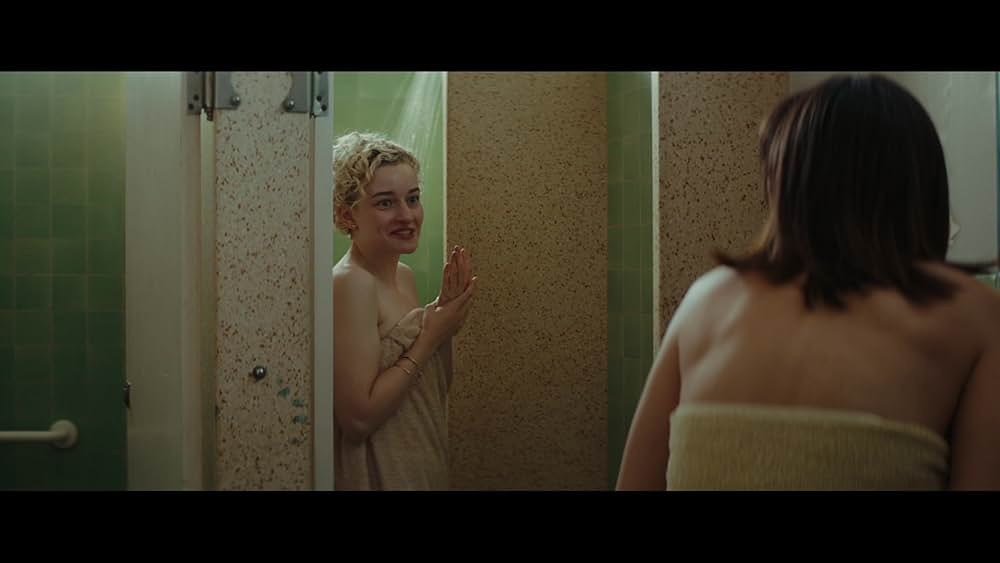 ロイヤルホテルの画像