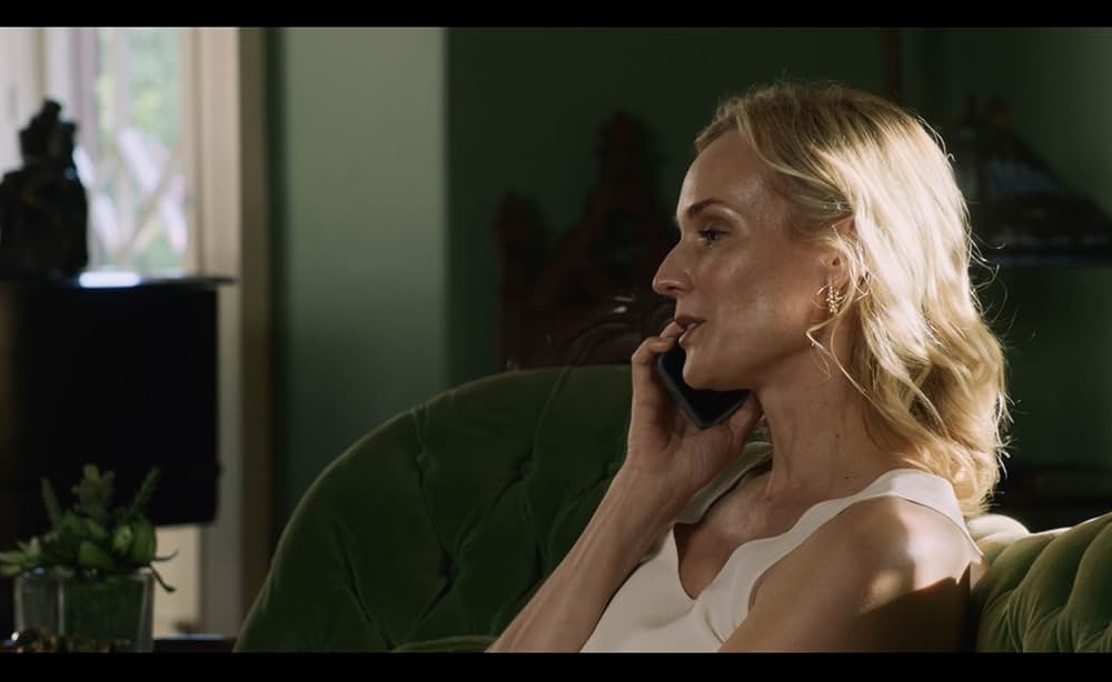 Out of the Blue（原題）の画像