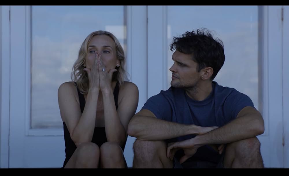 Out of the Blue（原題）の画像