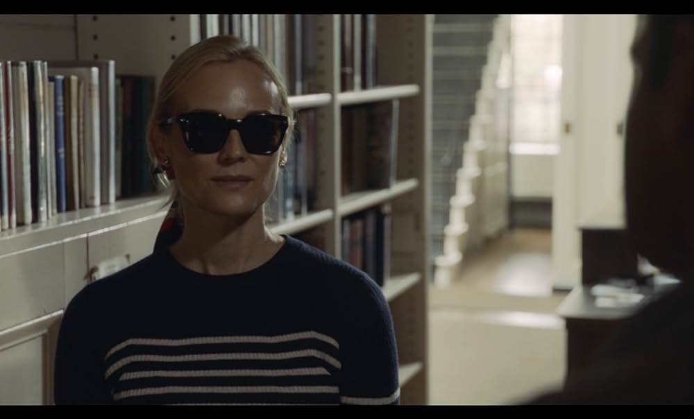 Out of the Blue（原題）の画像