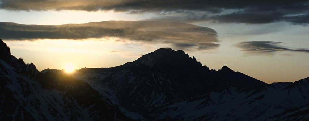 雪山の絆の画像