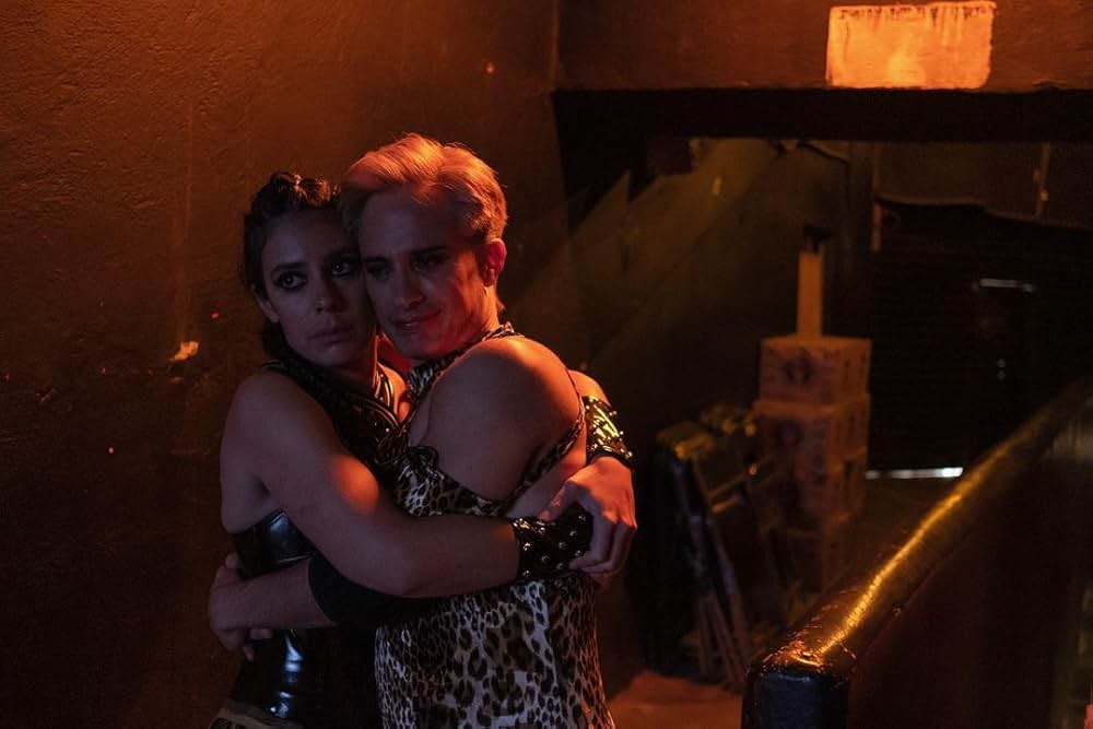 カサンドロ リング上のドラァグクイーンの画像