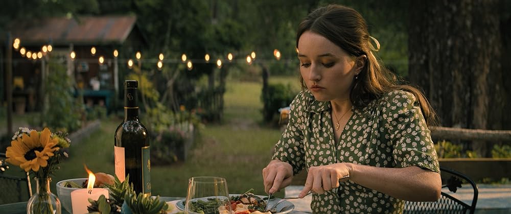 「誰も助けてくれない」ケイトリン・デバーの画像