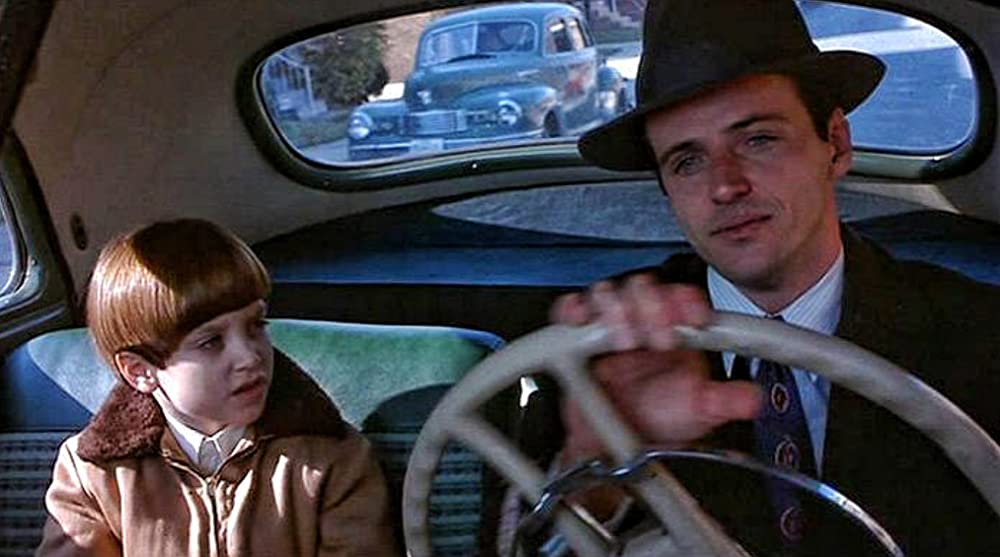 「わが心のボルチモア」イライジャ・ウッド & エイダン・クインの画像