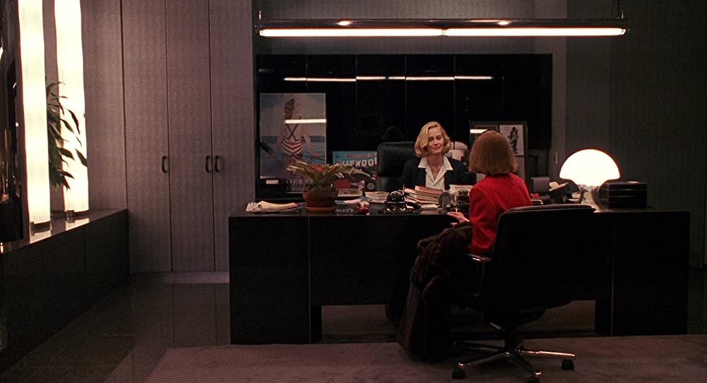 「アリス」ミア・ファロー & シビル・シェパードの画像