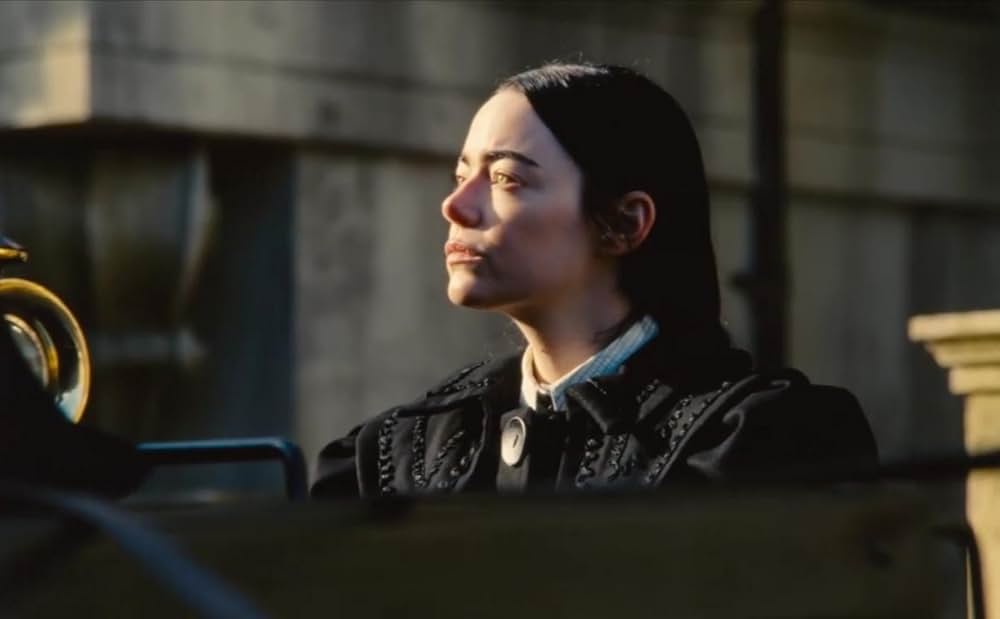 哀れなるものたちの画像