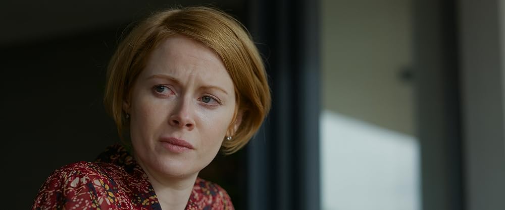 「コヴェナント/約束の救出」エミリー・ビーチャムの画像