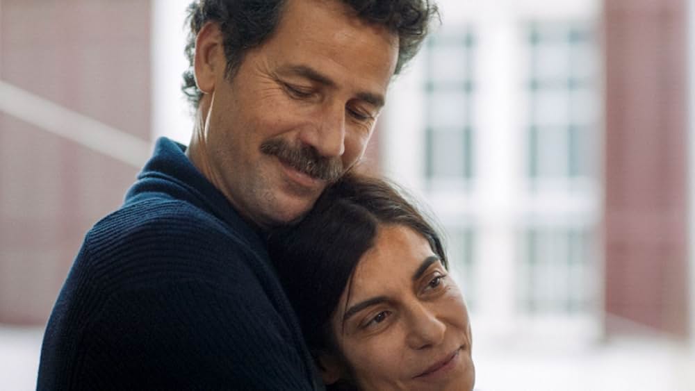 ⻘いカフタンの仕立て屋の画像