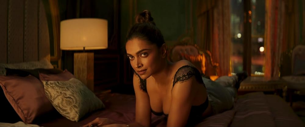 「PATHAAN／パターン」ディーピカー・パードゥコーンの画像