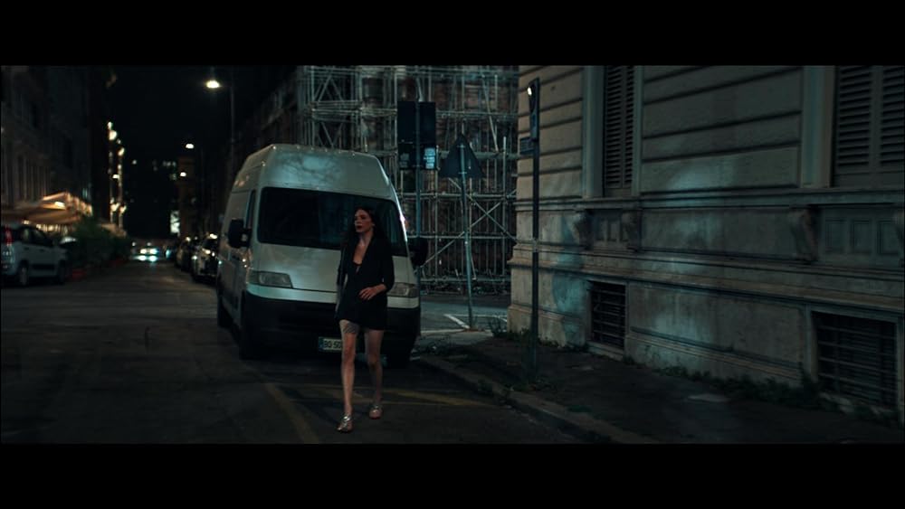 「ダークグラス」イレニア・パストレッリの画像