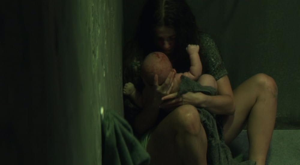 ガール・イン・ザ・ベースメントの画像