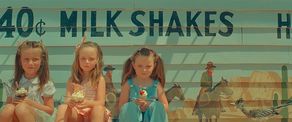 アステロイド・シティの画像