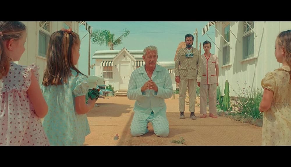 アステロイド・シティの画像