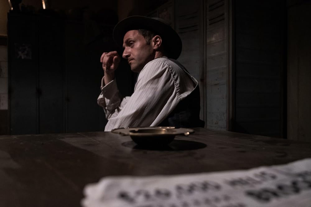 アウシュヴィッツの生還者の画像