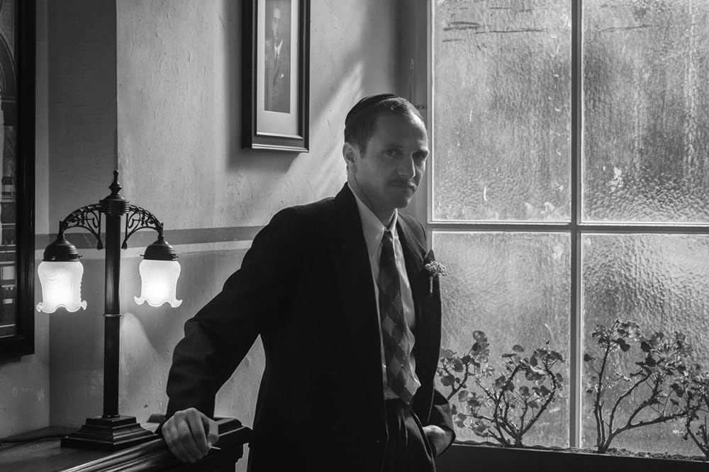 アウシュヴィッツの生還者の画像