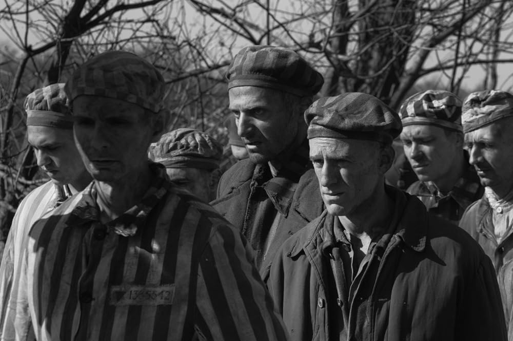 アウシュヴィッツの生還者の画像