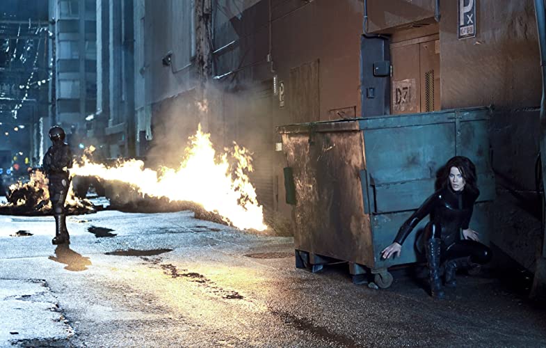 「アンダーワールド 覚醒」ケイト・ベッキンセールの画像