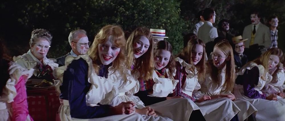 少年と犬の画像